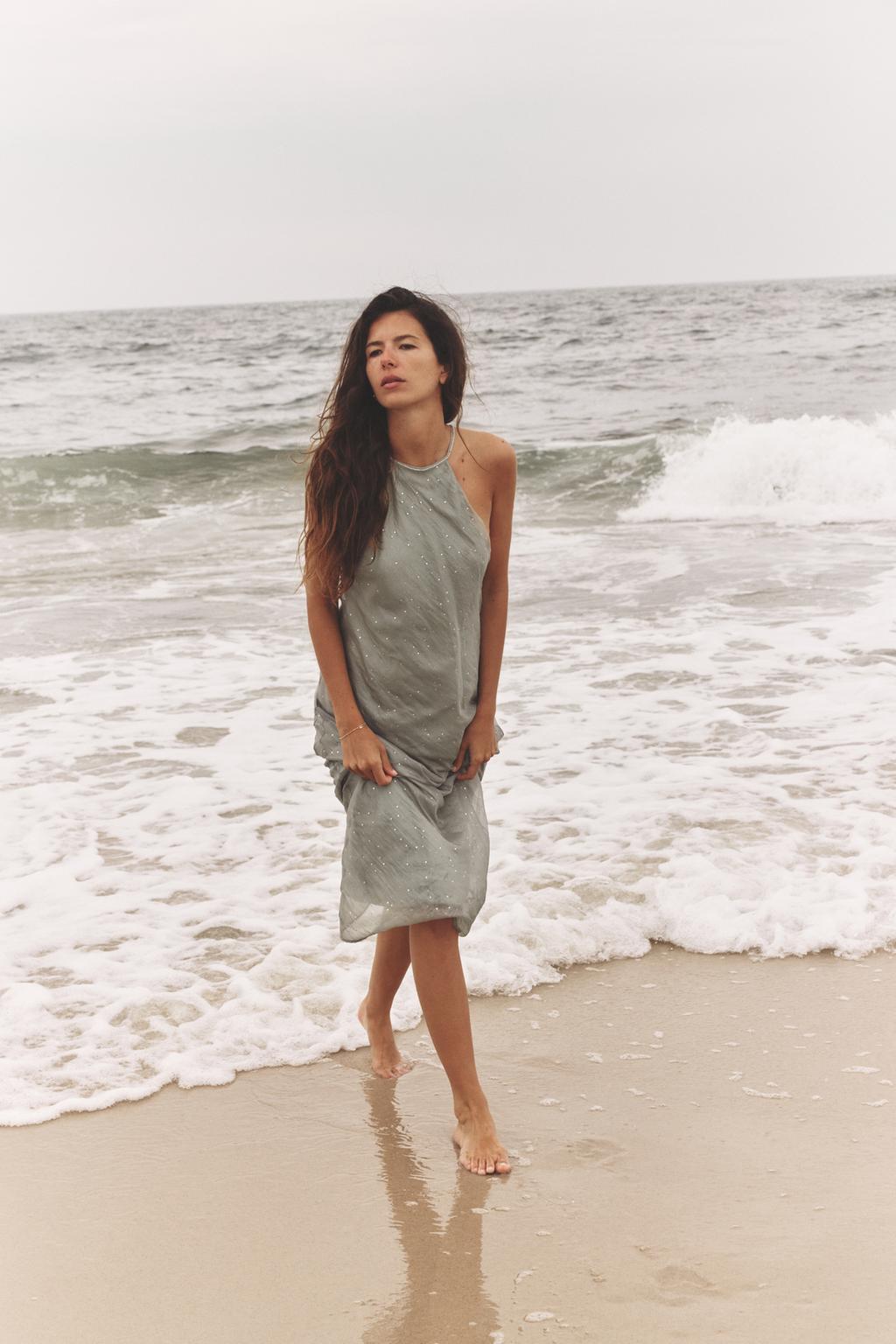 Robe Halter Midi – Éclat Subtil